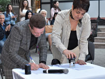 The story of an exhibit